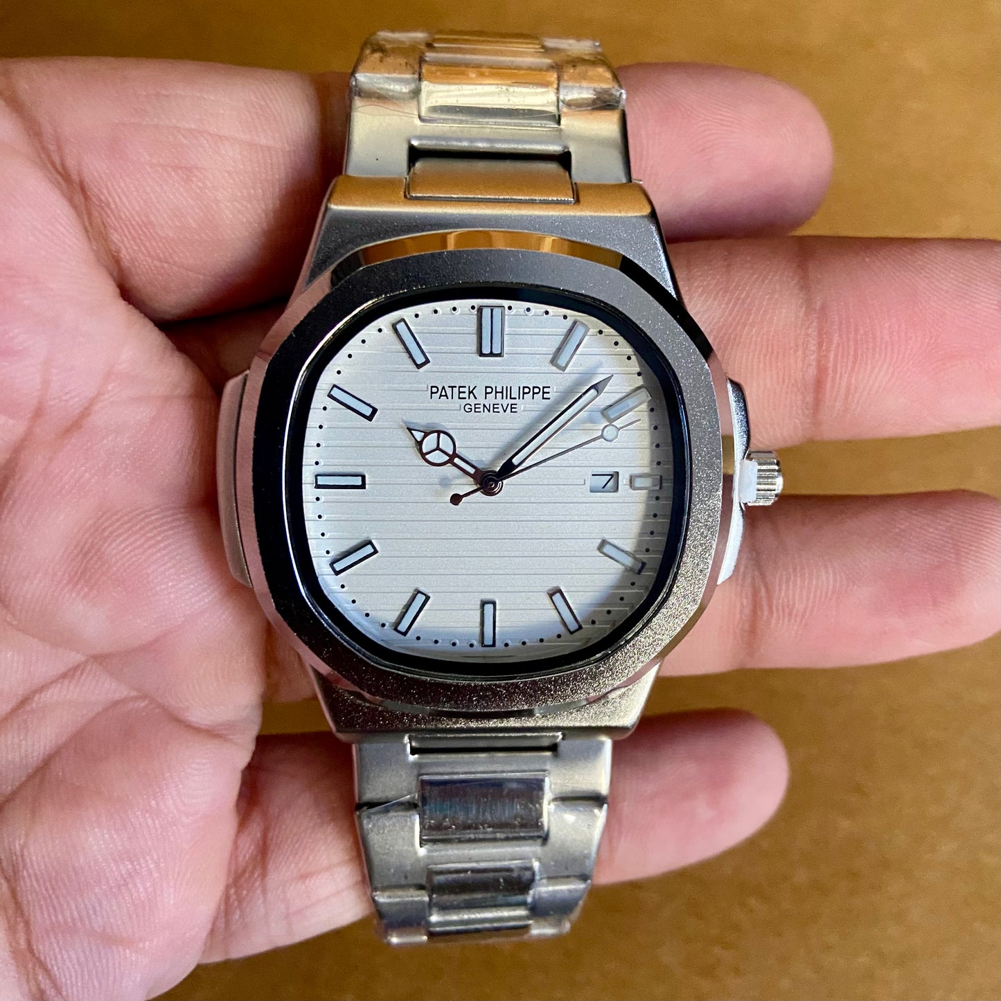 Patek Philippe - Nautilus Light Silver